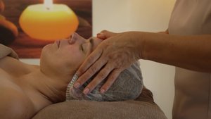 Hoofdpijn massage bij Sawadi te Oost-Vlaanderen